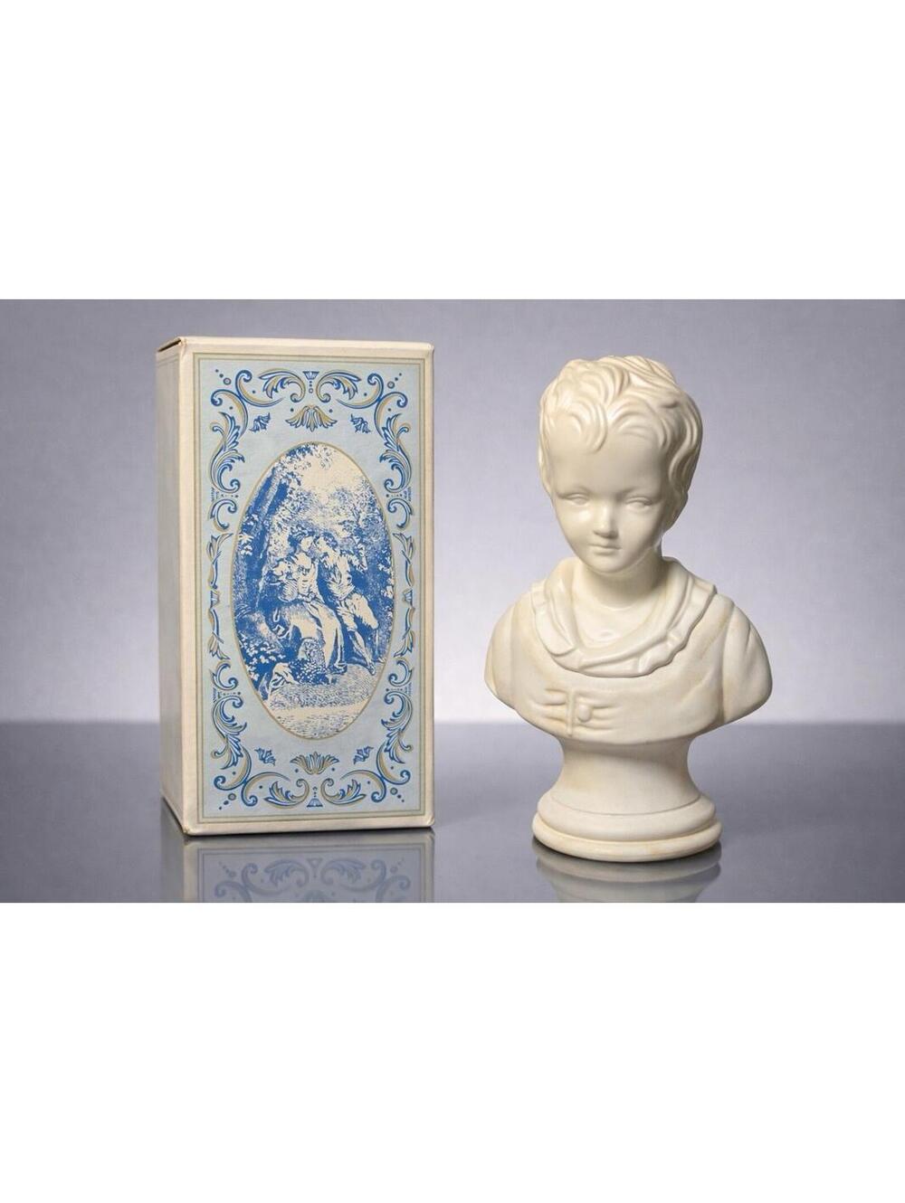 Avon 1970s 18th Century Classic Young Boy Sonnet Foaming Bath Oil Bottle, 6.25”